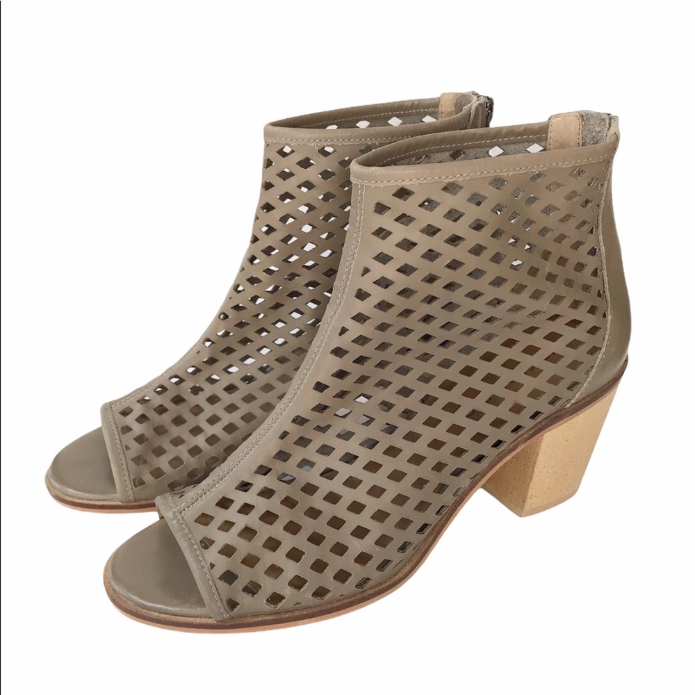 Kelsi Dagger Kyoto Peep Toe Ankle Boots Taupe 8.5